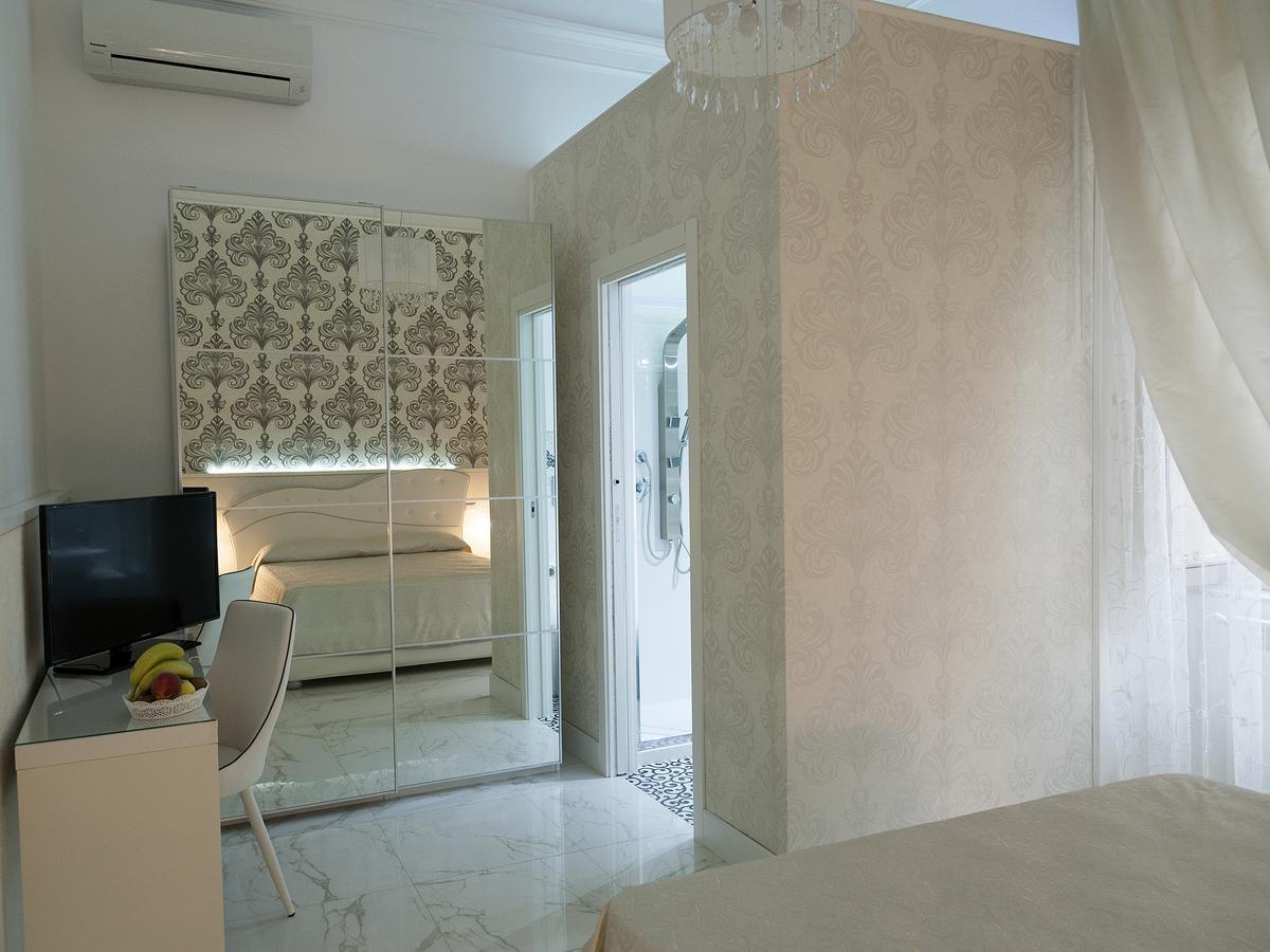 カターニア La Dimora Del Marchese Bed & Breakfast エクステリア 写真