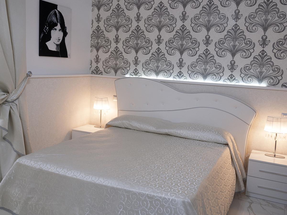 カターニア La Dimora Del Marchese Bed & Breakfast エクステリア 写真